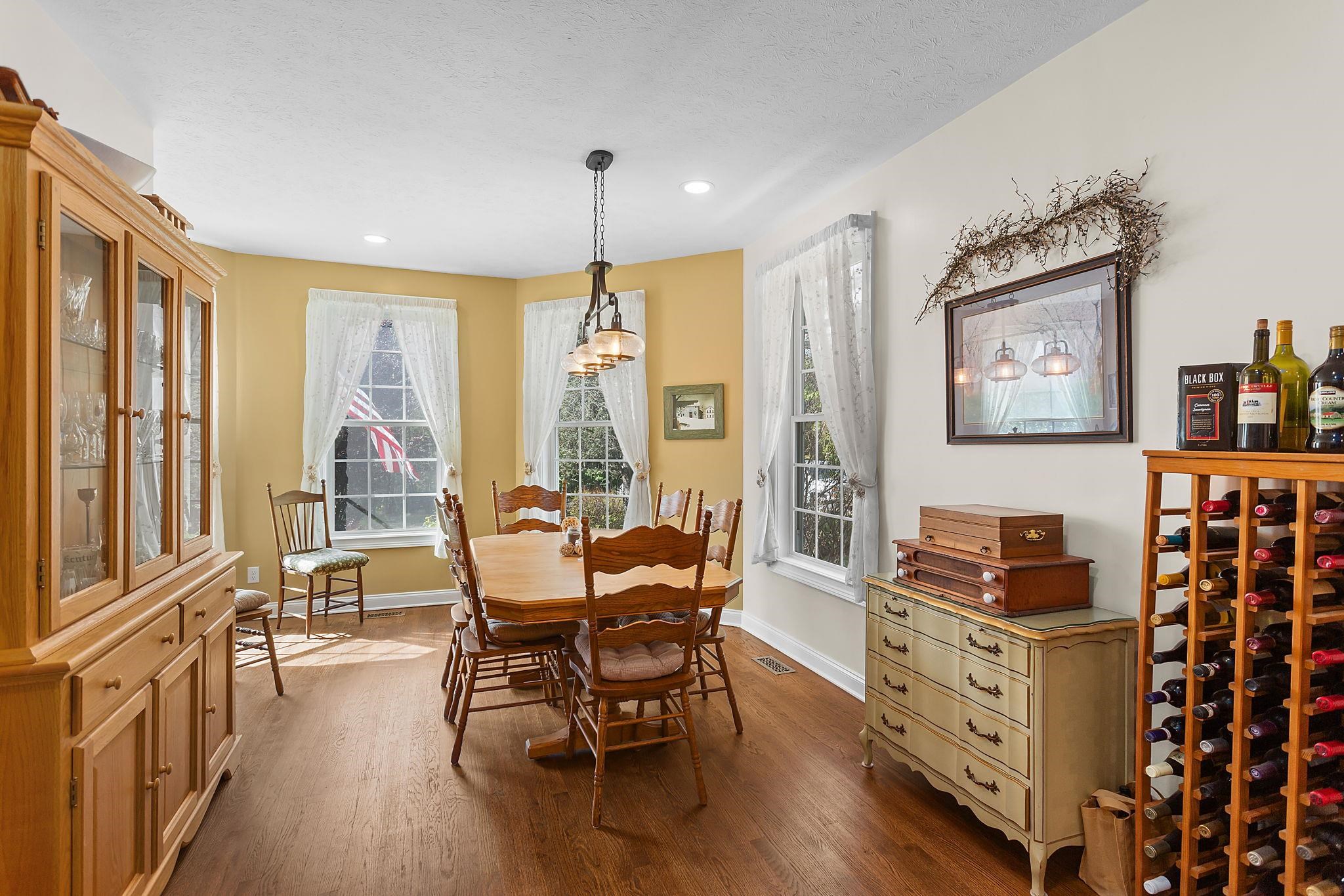 131 Rural Drive Mount Solon, VA 22843 - Photo 13 of 58 Dining