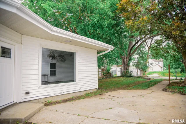 $100,500 | 535 Adams Street, Quincy, IL 62301