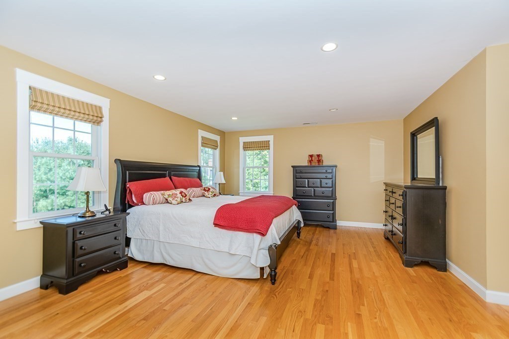 10 Pasture Road Reading, MA 01867 - Photo 14 of 36