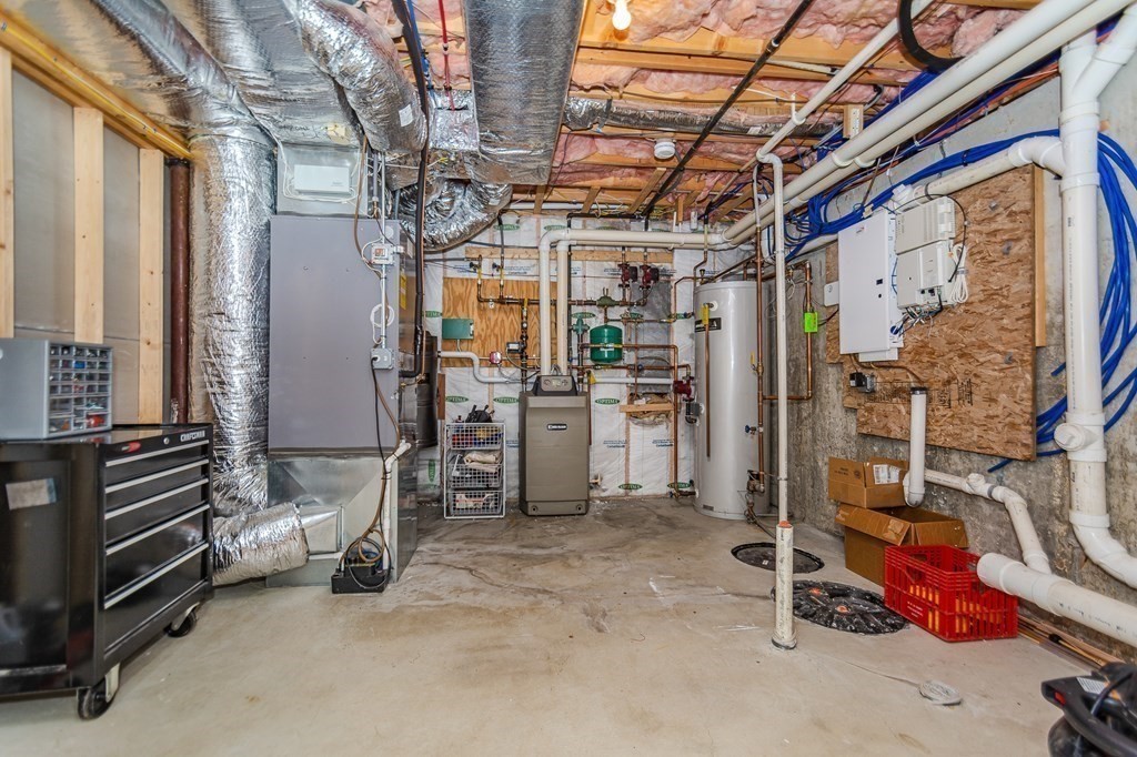 10 Pasture Road Reading, MA 01867 - Photo 29 of 36