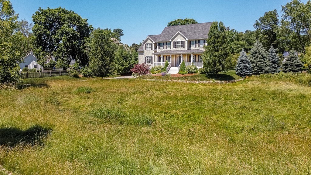 10 Pasture Road Reading, MA 01867 - Photo 32 of 36