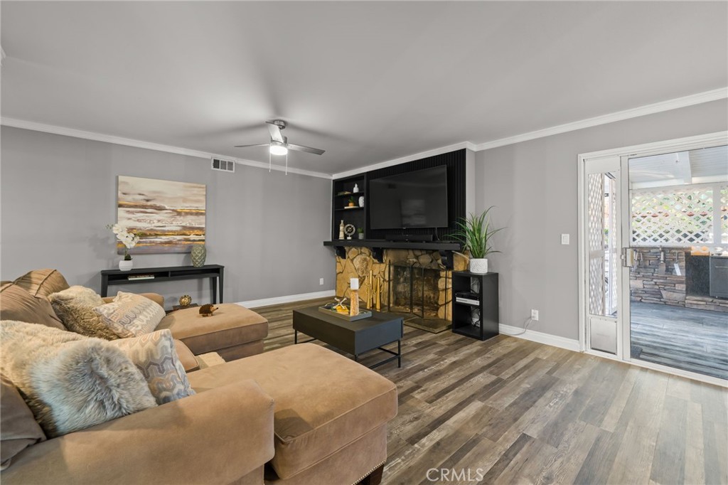 5328 Katherine Street Simi Valley, CA 93063 - Photo 6 of 48