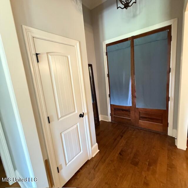 162 Sweetbriar Circle Canton, MS 39046 - Photo 2 of 20 Foyer