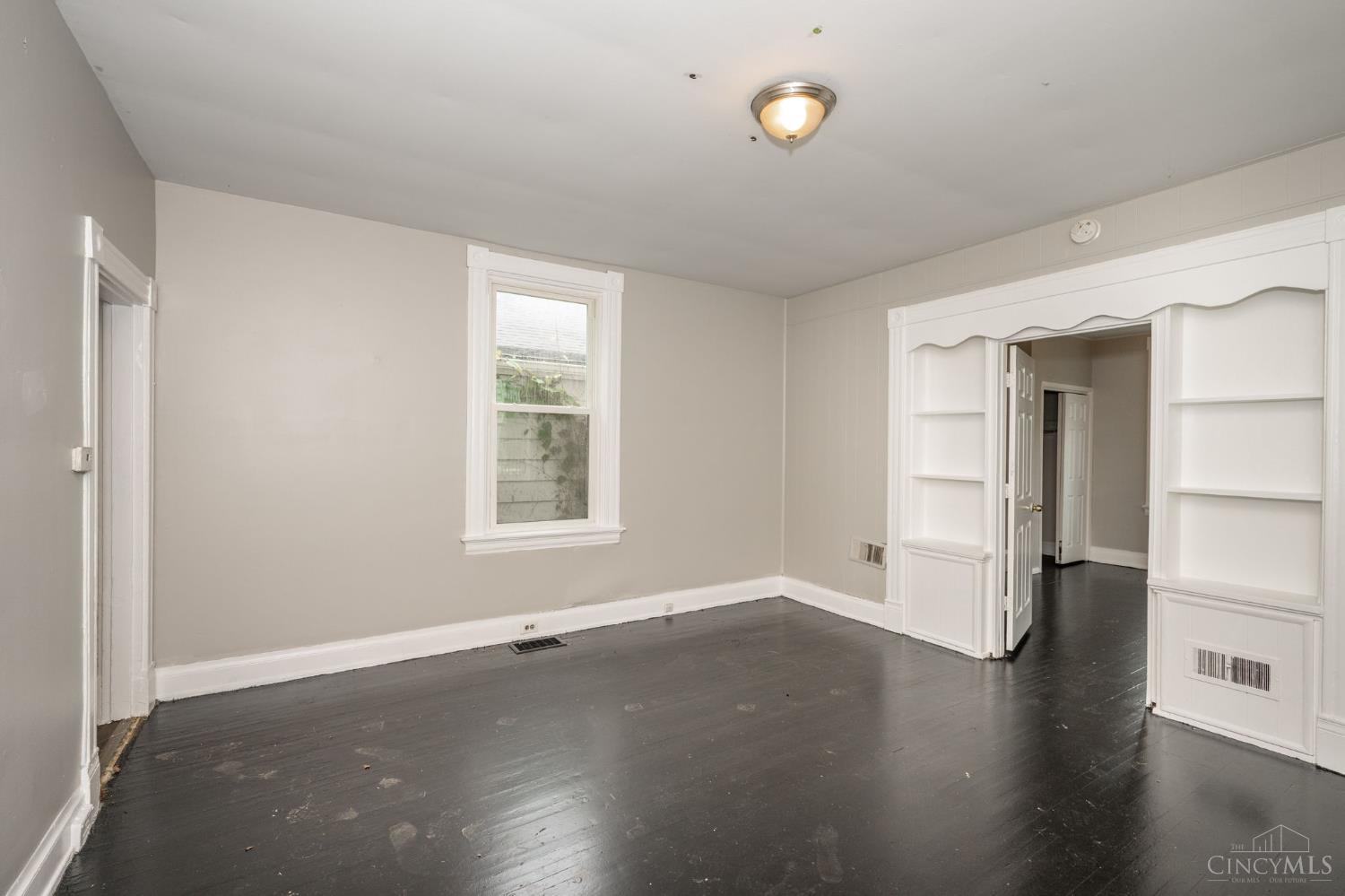 1514 Compton Road Cincinnati, OH 45231 - Photo 5 of 37 Gallery Image 5