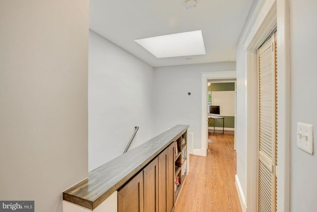 $895,000 | 2602 Commonwealth Avenue, Alexandria, VA 22305