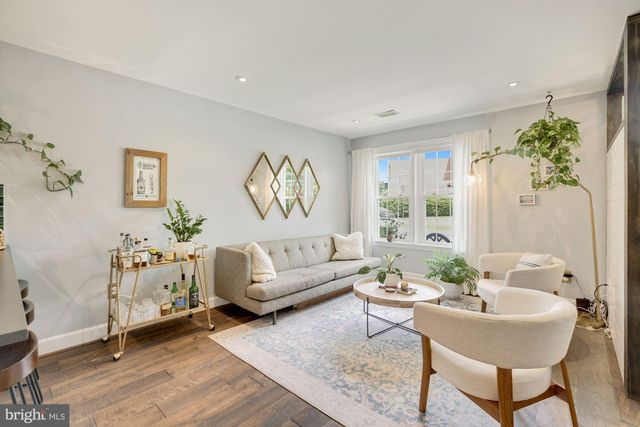 $895,000 | 2602 Commonwealth Avenue, Alexandria, VA 22305