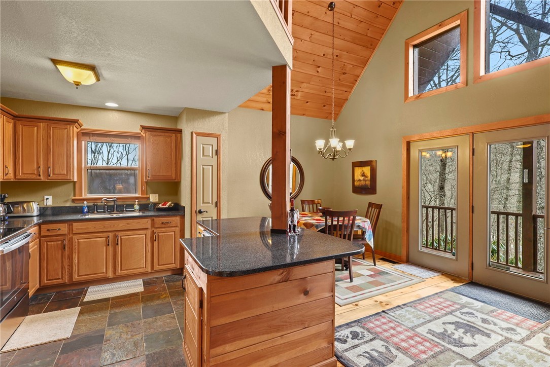 20 Cabin Ridge Lane Banner Elk, NC 28604 - Photo 12 of 36