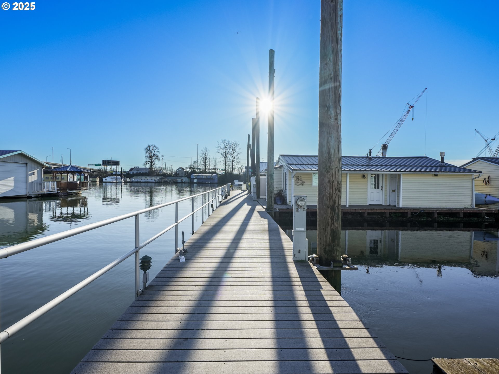 1639 North Jantzen Avenue Portland, OR 97217 - Photo 4 of 5