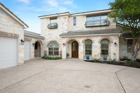$1,225,000 | 19 Swiftwater Trail, The Hills, TX 78738