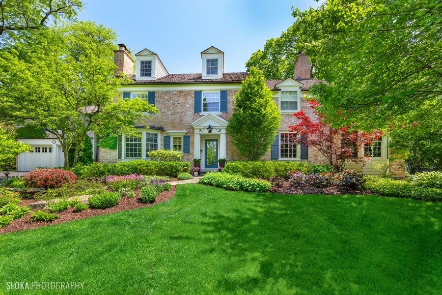 161 Apple Tree Road Winnetka, IL 60093 - Photo 2 of 68