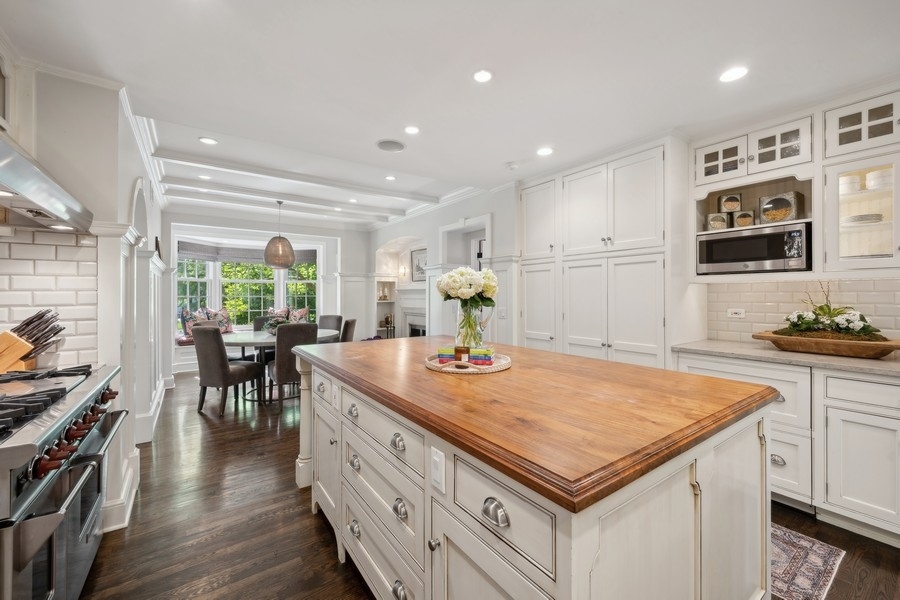 161 Apple Tree Road Winnetka, IL 60093 - Photo 21 of 68