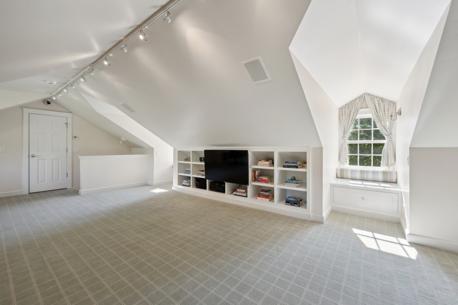 161 Apple Tree Road Winnetka, IL 60093 - Photo 46 of 68