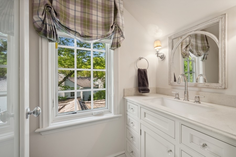 161 Apple Tree Road Winnetka, IL 60093 - Photo 48 of 68