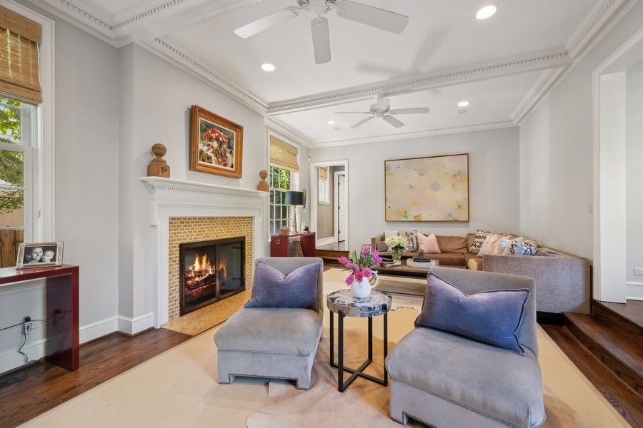 161 Apple Tree Road Winnetka, IL 60093 - Photo 9 of 68