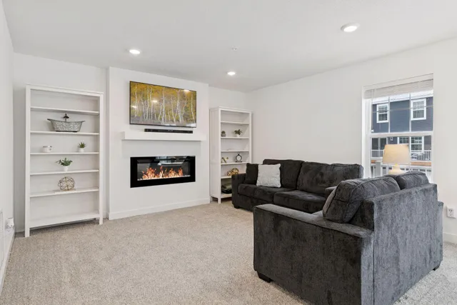 $365,000 | 6632 Hinterland Trail South, Cottage Grove, MN 55016