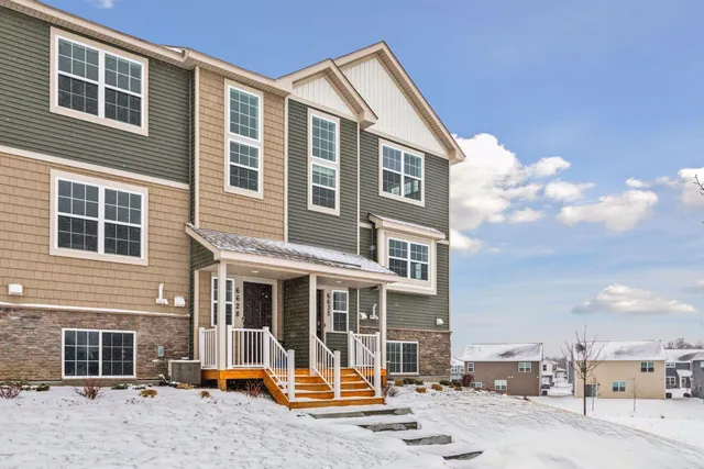 $365,000 | 6632 Hinterland Trail South, Cottage Grove, MN 55016