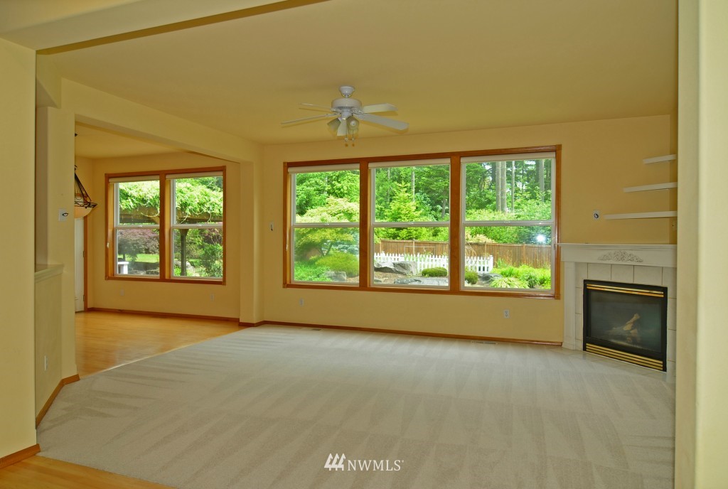 9611 39th Loop Northeast Olympia, WA 98516 - Photo 4 of 15