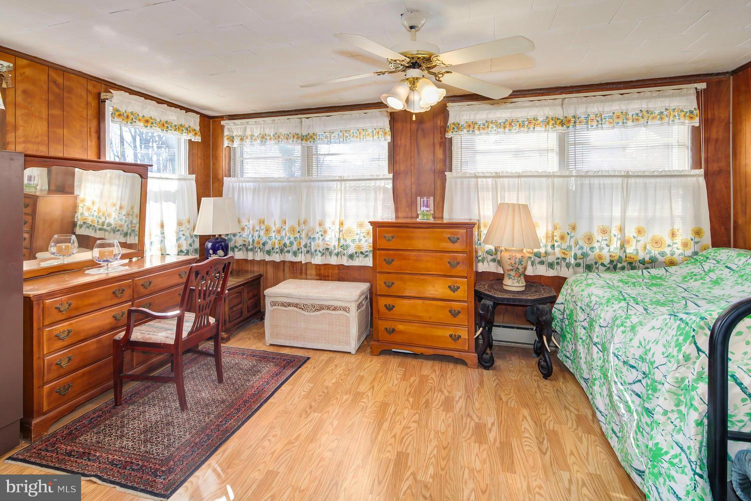 3220 Wayne Road Falls Church, VA 22042 - Photo 17 of 30 Family Room