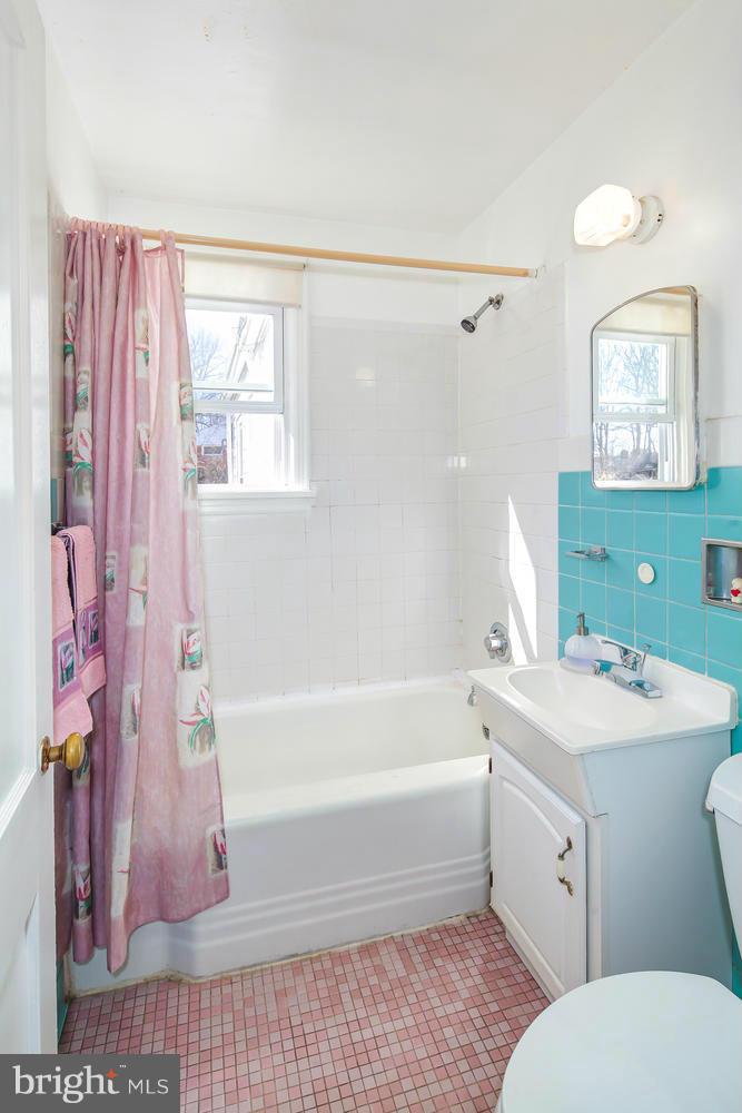 3220 Wayne Road Falls Church, VA 22042 - Photo 19 of 30 Bath