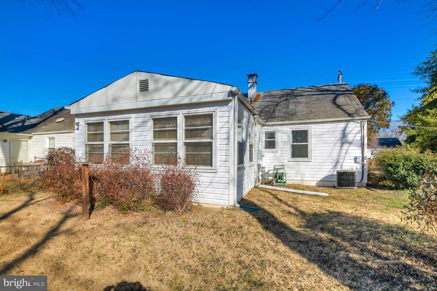 3220 Wayne Road Falls Church, VA 22042 - Photo 26 of 30 Exterior (Rear)
