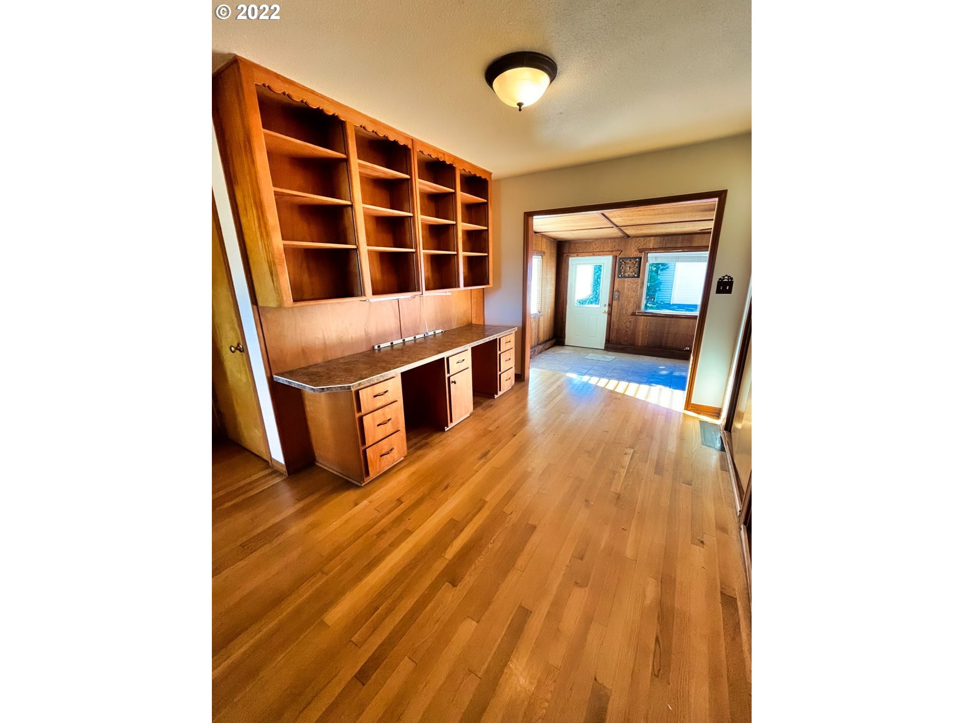 1675 Makinster Road Tillamook, OR 97141 - Photo 16 of 29 a view of kitchen and wooden floor