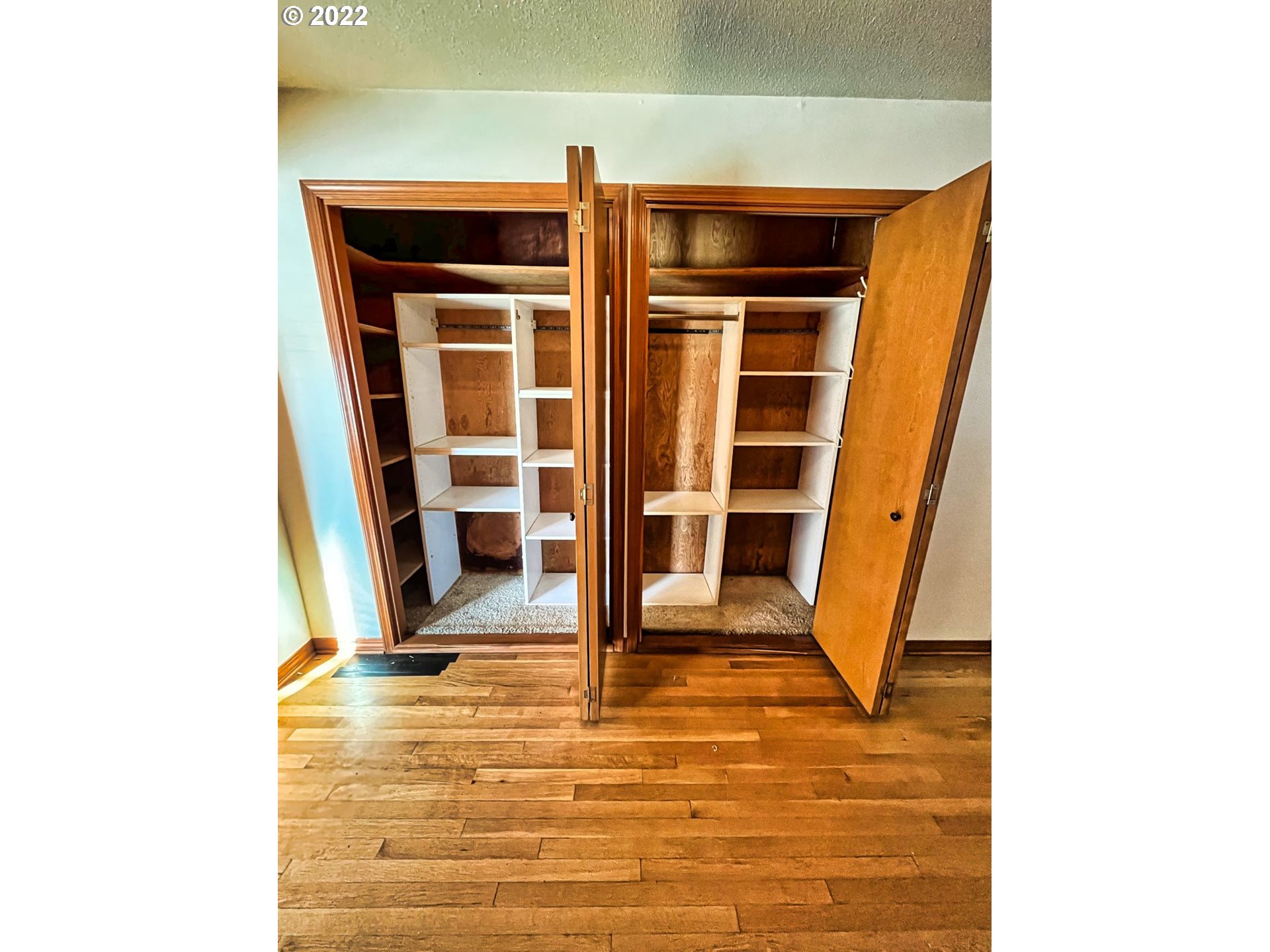 1675 Makinster Road Tillamook, OR 97141 - Photo 17 of 29 a view of front door