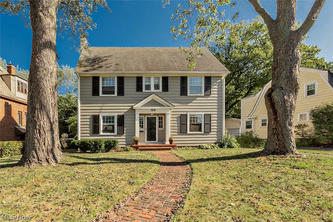 3239 Warrington Road Cleveland, OH 44120 - Photo 2 of 27