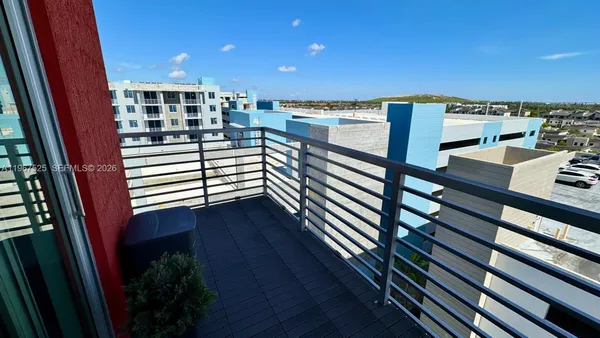 $2,500 | 7875 Northwest 107th Avenue, Unit 812, Doral, FL 33178