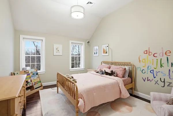 $1,199,000 | 495 Chief Justice Cushing Highway, Cohasset, MA 02025