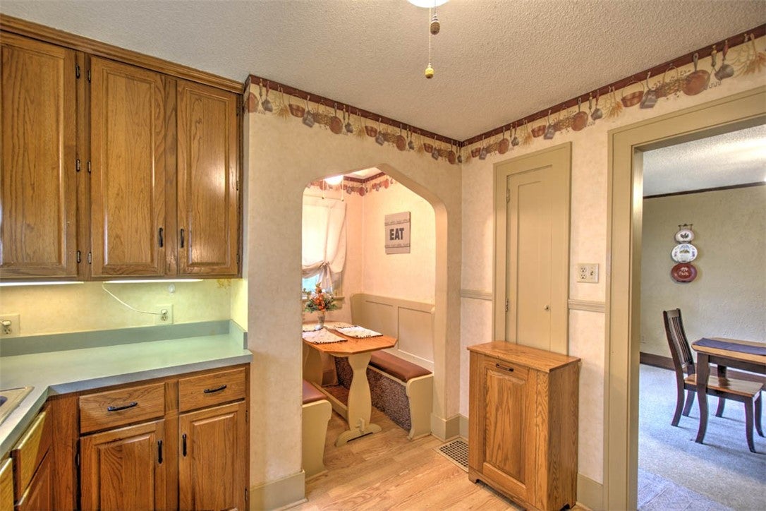 1613 West Riverview Avenue Decatur, IL 62522 - Photo 11 of 34 Gallery Image 11