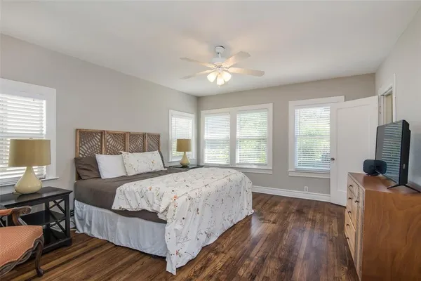 $2,550 | 5902 Velasco Avenue, Dallas, TX 75206
