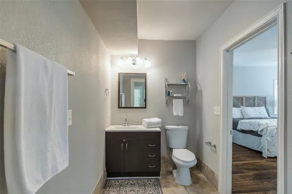 $2,550 | 5902 Velasco Avenue, Dallas, TX 75206
