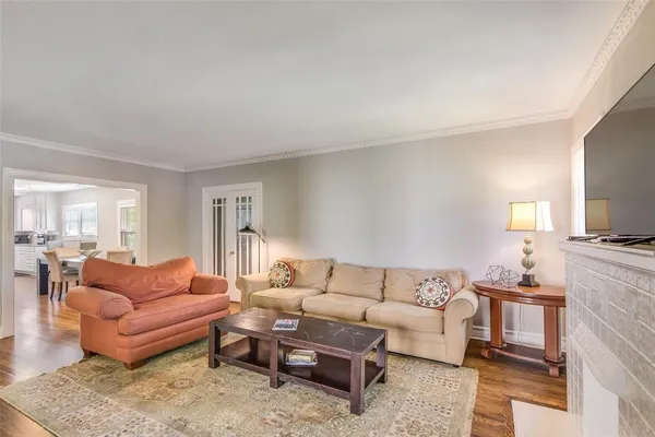 $2,550 | 5902 Velasco Avenue, Dallas, TX 75206