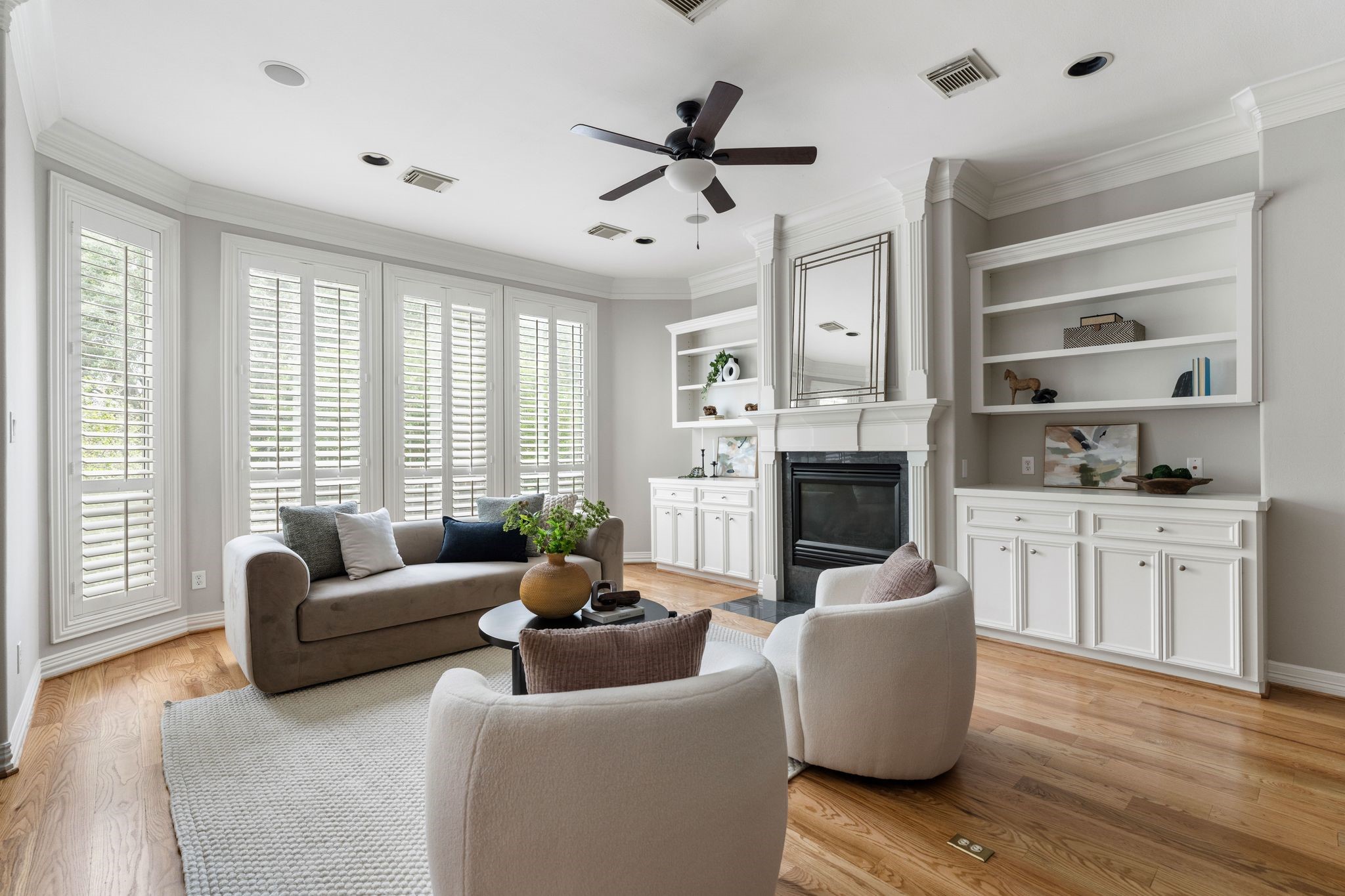 1824 Vermont Street Houston, TX 77006 - Photo 16 of 45