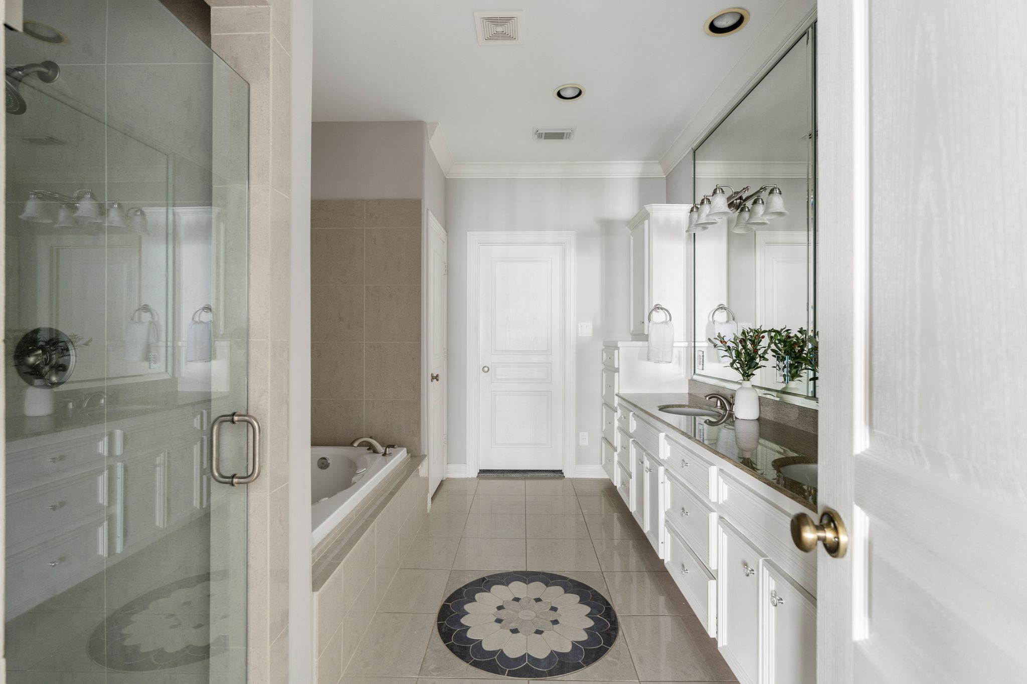 1824 Vermont Street Houston, TX 77006 - Photo 30 of 45