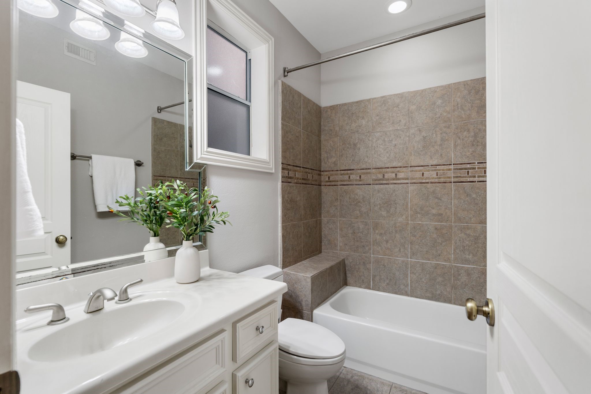 1824 Vermont Street Houston, TX 77006 - Photo 40 of 45