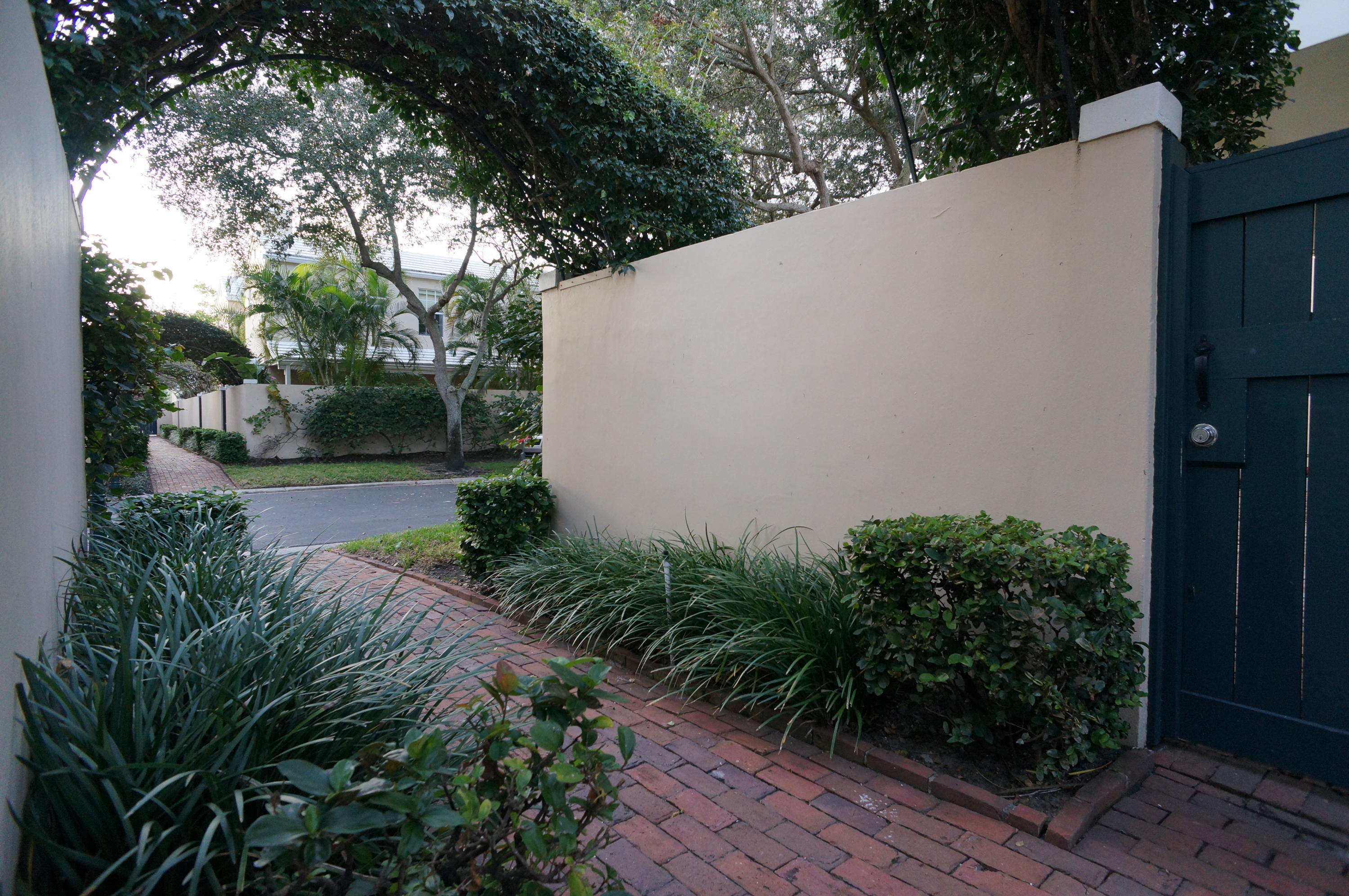 5913 Catesby Street Boca Raton, FL 33433 - Photo 18 of 38 17