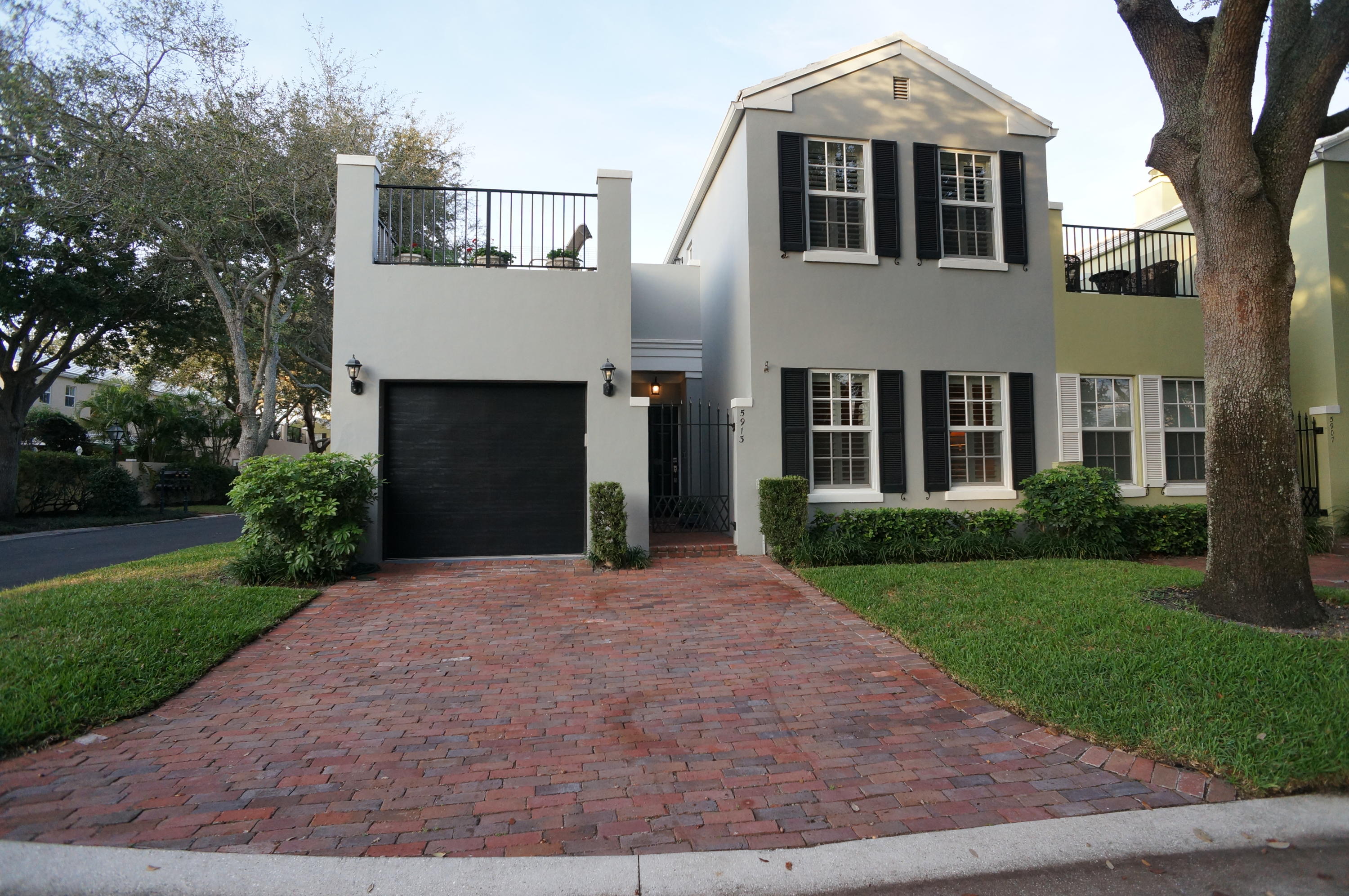 5913 Catesby Street Boca Raton, FL 33433 - Photo 2 of 38 1light