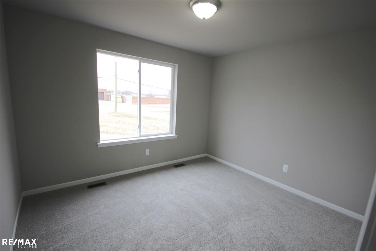 33486 Klein Road Fraser, MI 48026 - Photo 19 of 23 50002537-18.JPG
