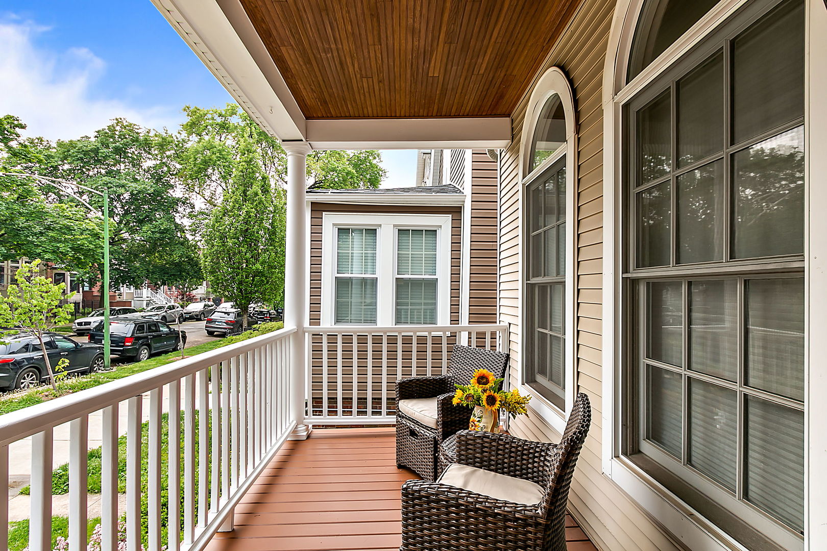 1910 West Barry Avenue Chicago, IL 60657 - Photo 3 of 33 a view of a chair and table in the balcony
