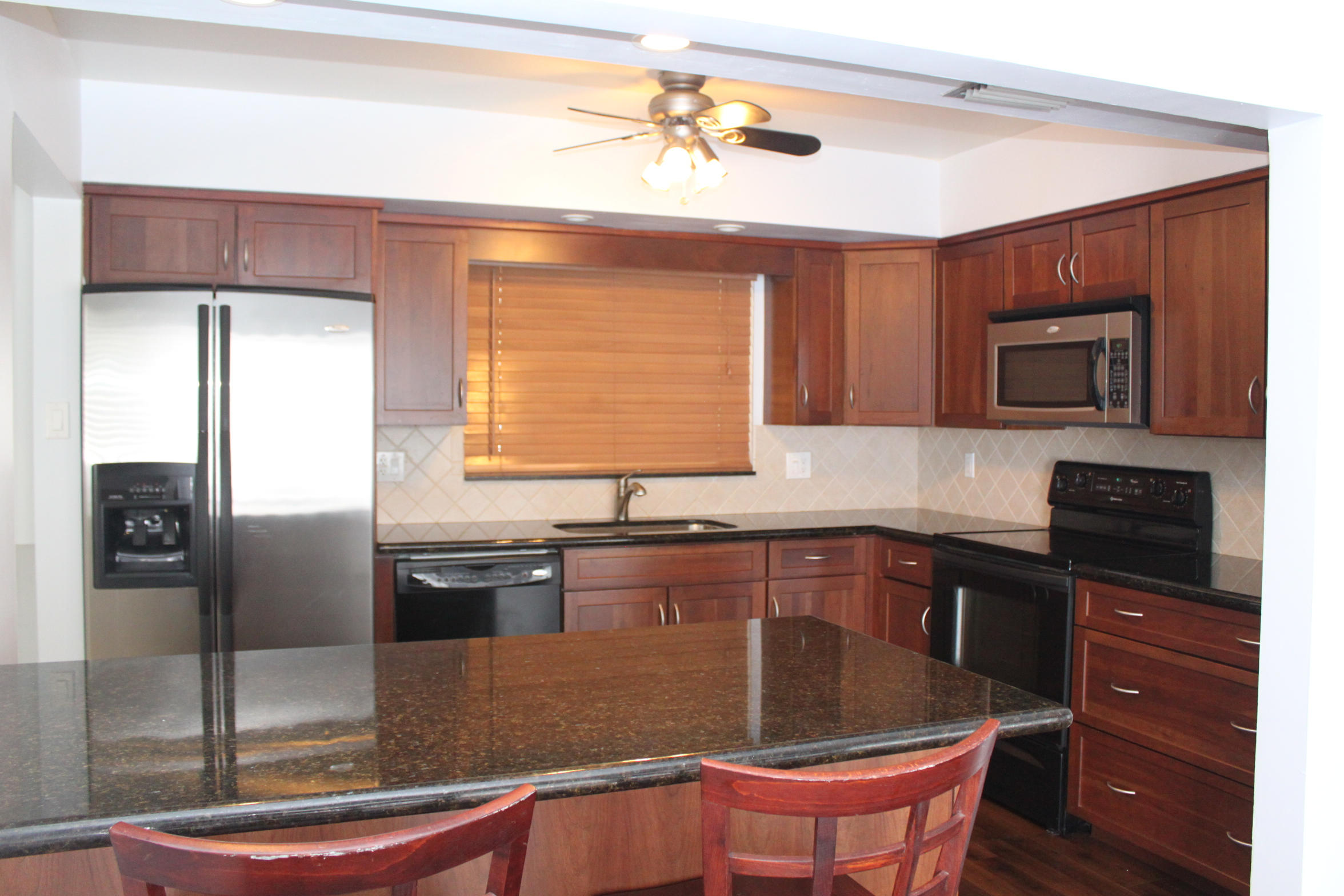 550 Northeast 17th Street Boca Raton, FL 33432 - Photo 9 of 18 Updated kitchen