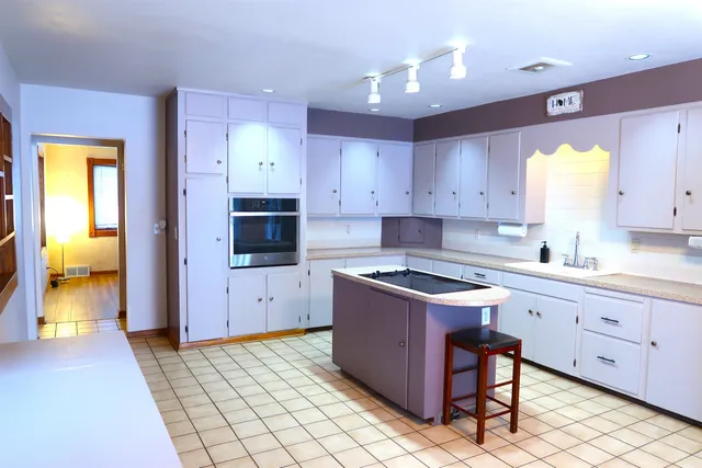 $449,900 | 1560 Windsor Street, Sun Prairie, WI 53590