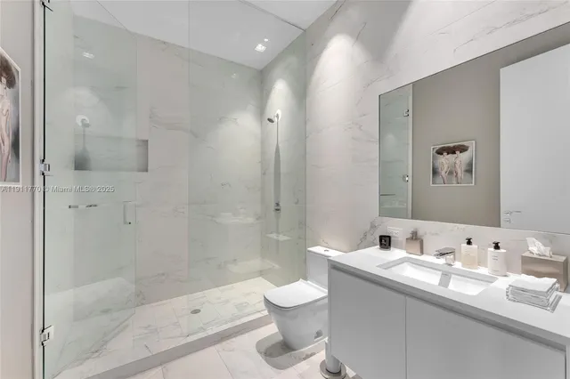 $23,800,000 | 1000 Biscayne Boulevard, Unit 5101, Miami, FL 33132