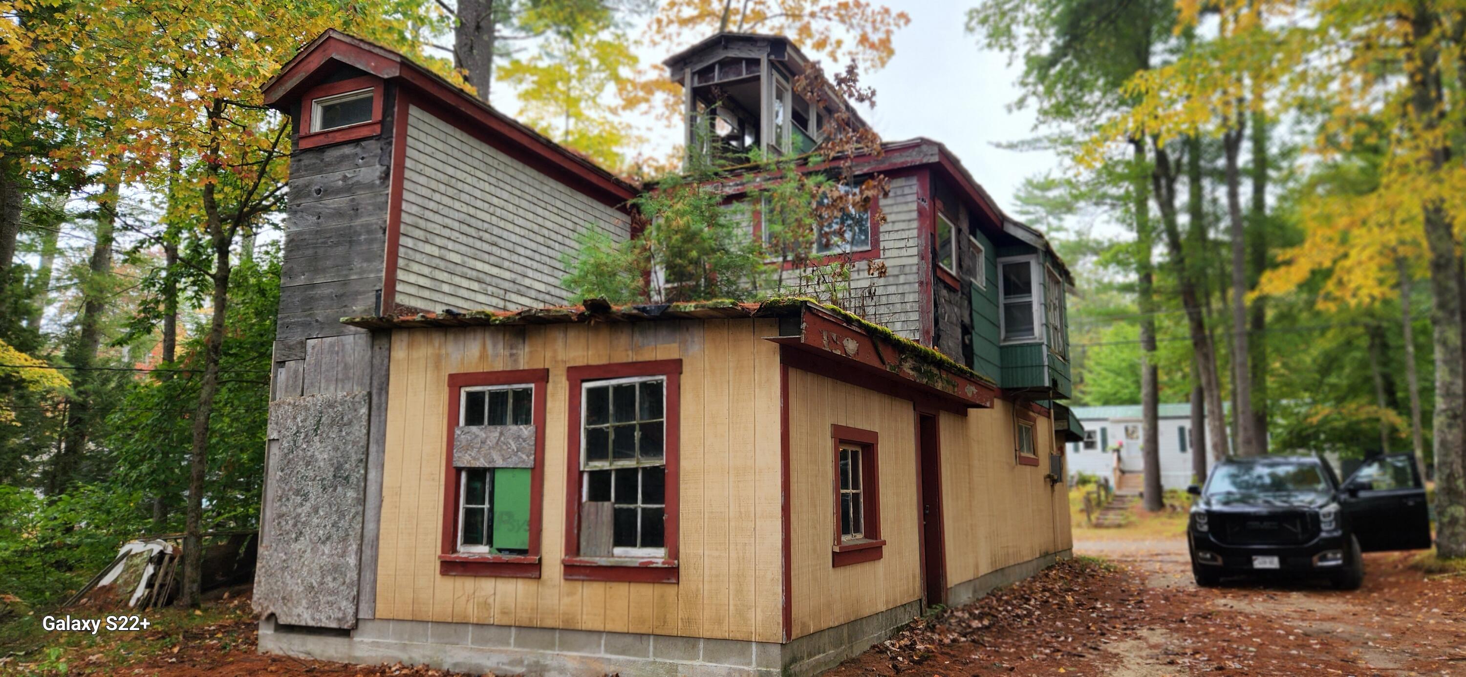 loop rd front cottage w garage