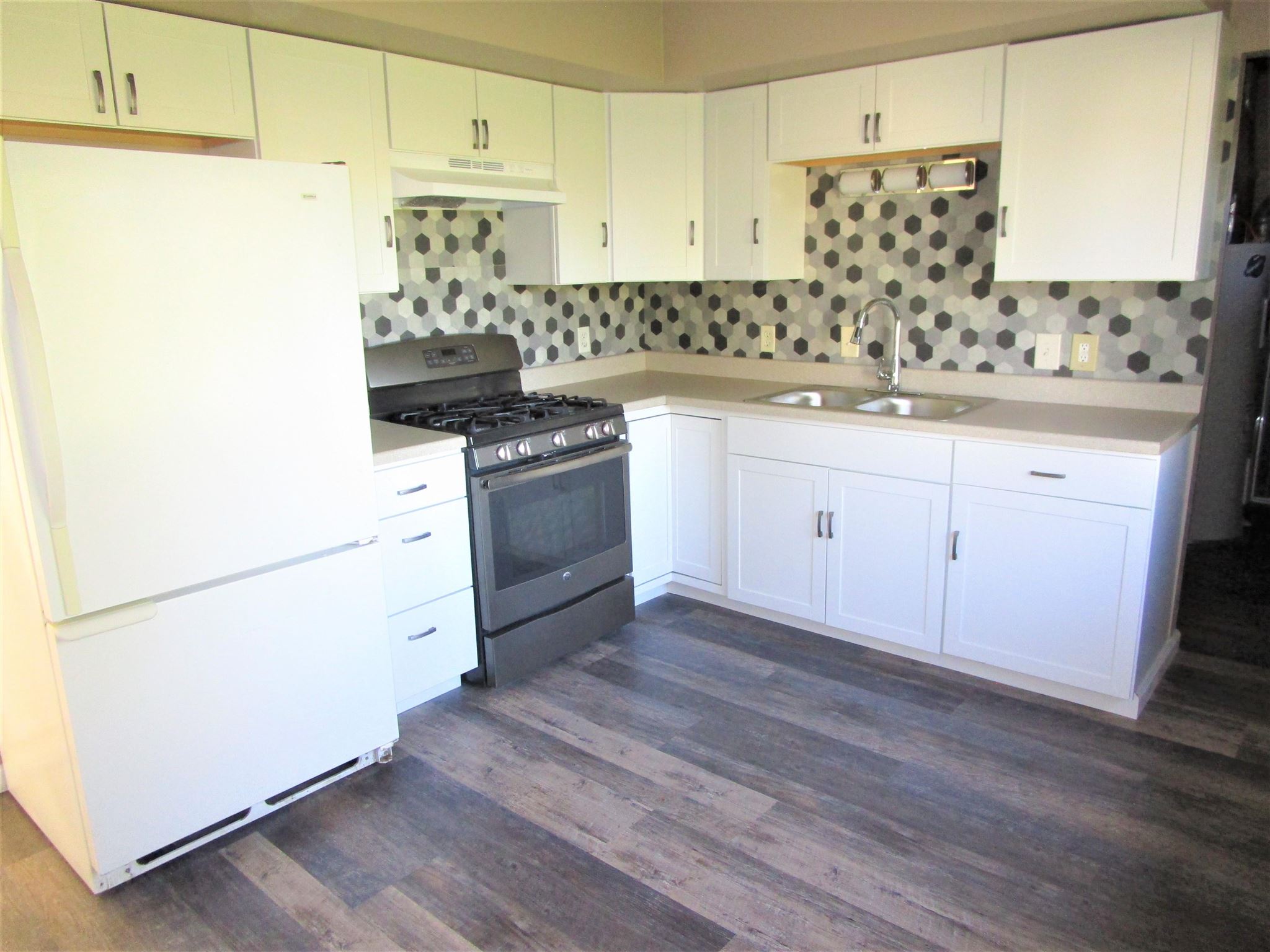 158 Wheat Ridge Court Decatur, IN 46733 - Photo 2 of 9