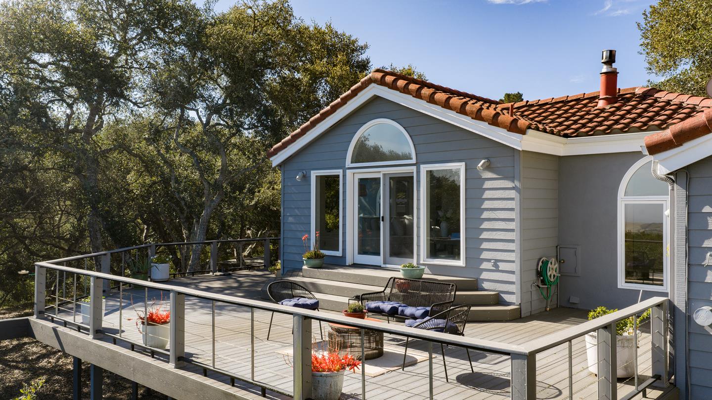 11827 Saddle Road Monterey, CA 93940 - Photo 14 of 34