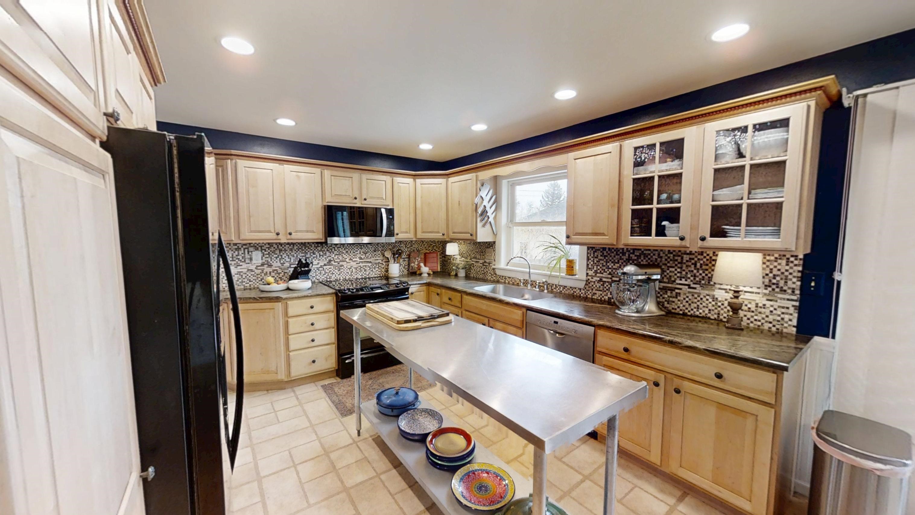 440 East 11th Street Casper, WY 82601 - Photo 3 of 40