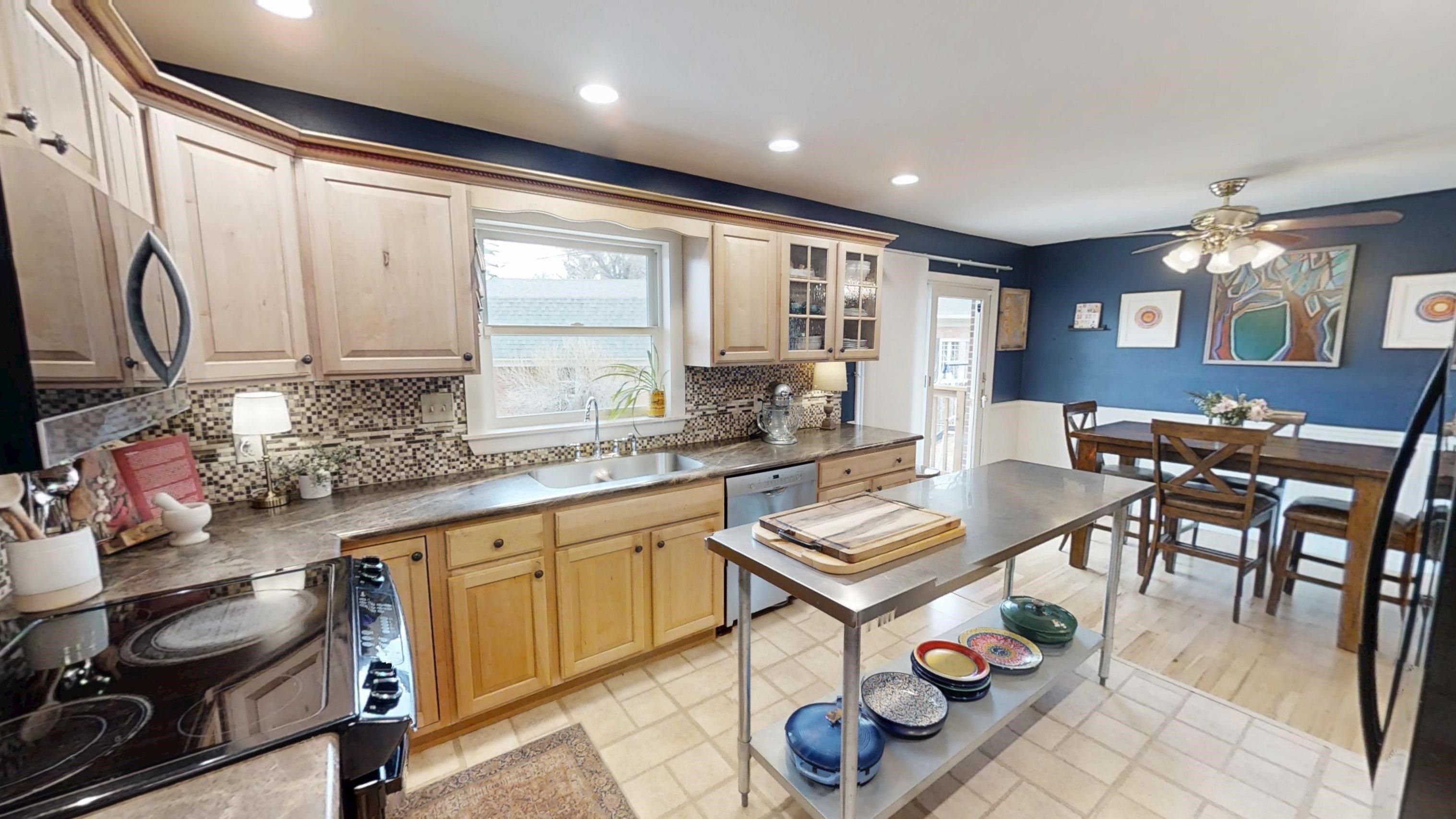 440 East 11th Street Casper, WY 82601 - Photo 4 of 40