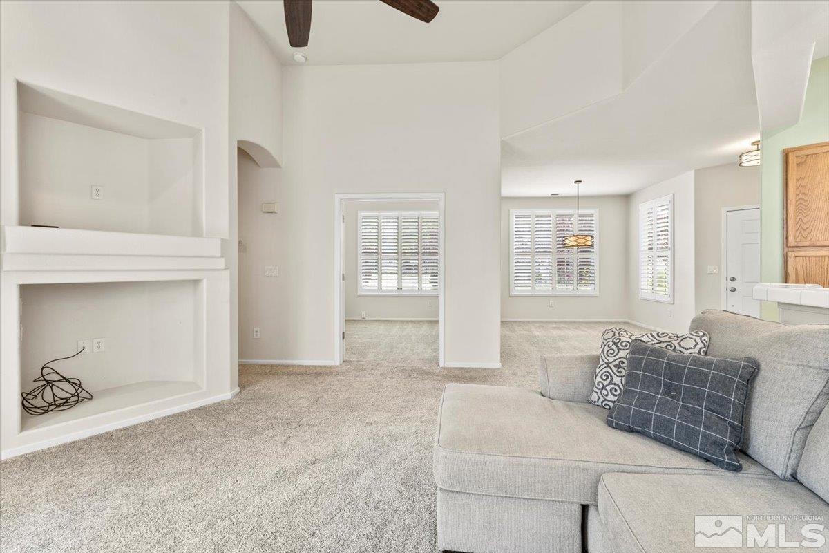 9673 Otter Way Reno, NV 89521 - Photo 12 of 33 Photo 12