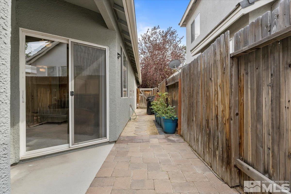 9673 Otter Way Reno, NV 89521 - Photo 27 of 33 Photo 27